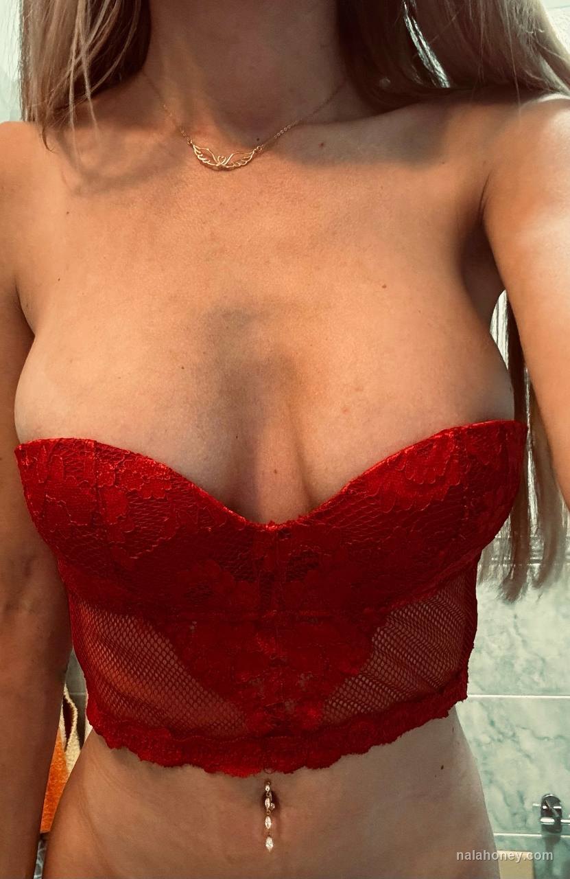 Nala Honey lingerie cam girl italiana