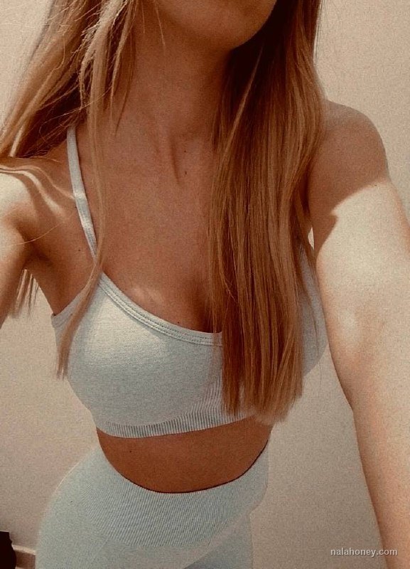 Nala Honey lingerie cam girl italiana