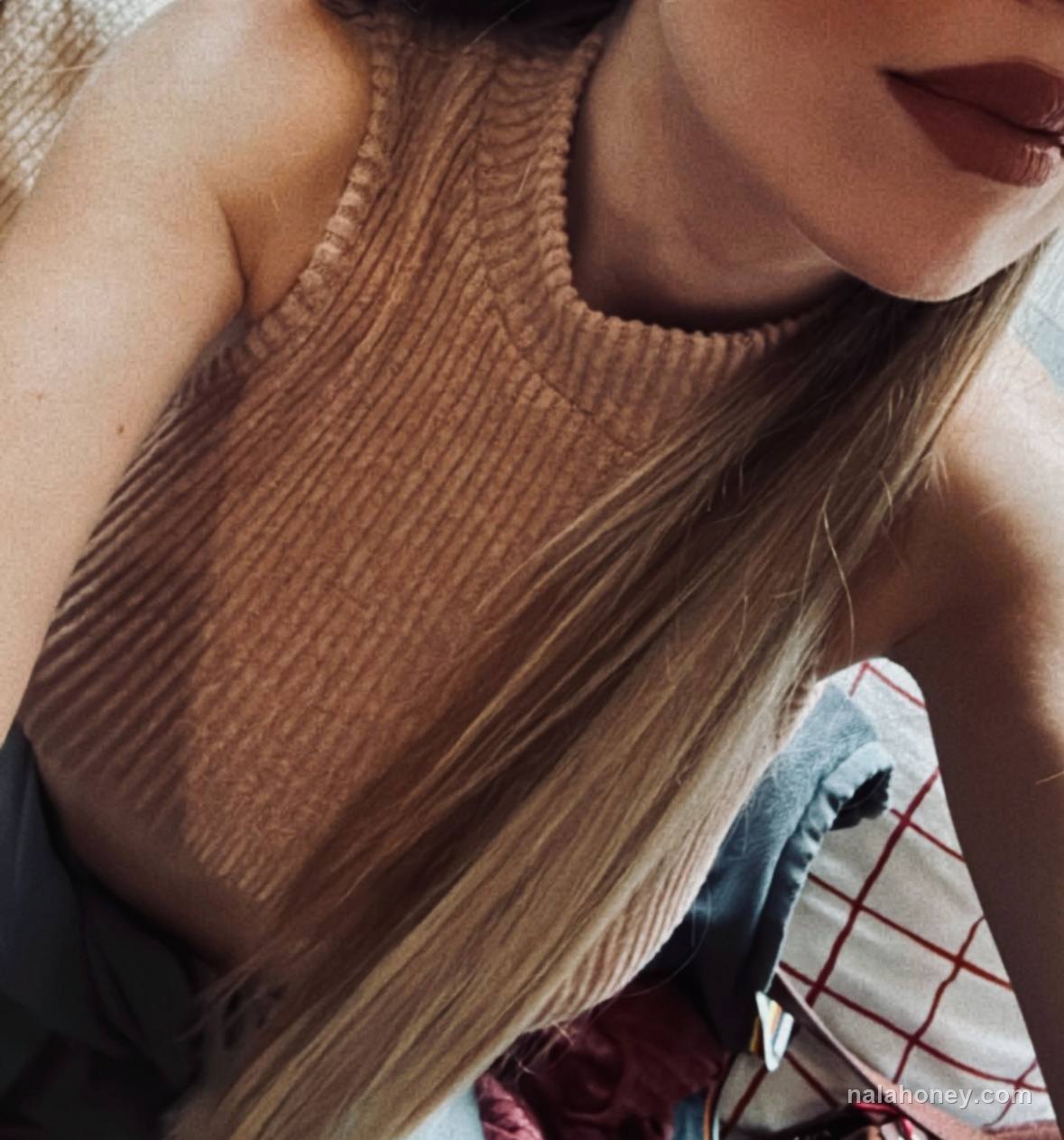Nala Honey lingerie cam girl italiana